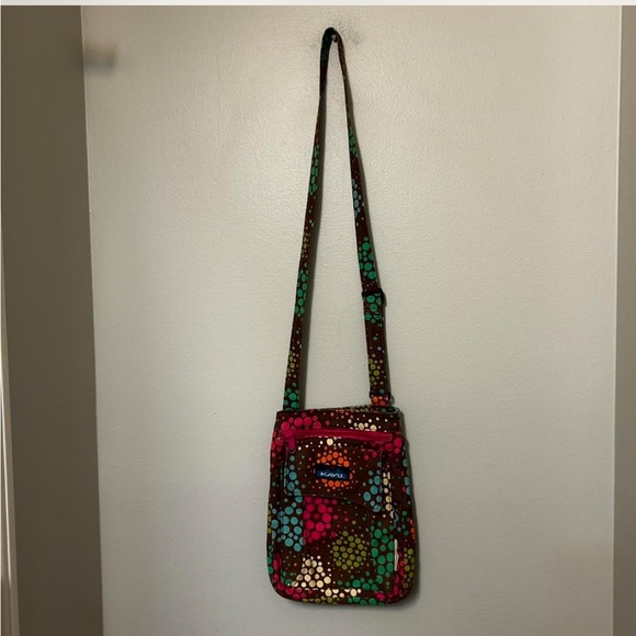 KAVU Crossbody Bag Purse Polka Dot Floral Canvas Adjustable Strap EUC Limited - Picture 2 of 8
